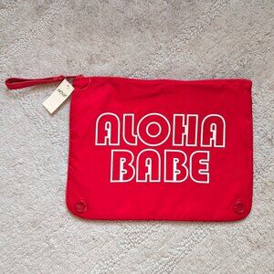 NWT Aerie Beach Zipper Pouch (color: scarlet)